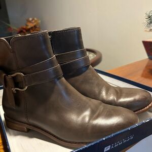 Sperry brown leather boots